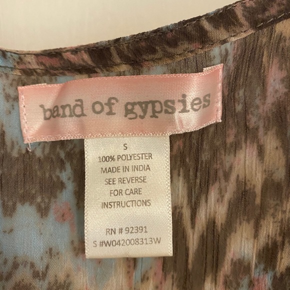 Band of Gypsies short sleeved shawl, size S. - Picture 3 of 4